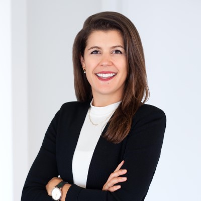 Christina Heggie – Bio Photo -Website